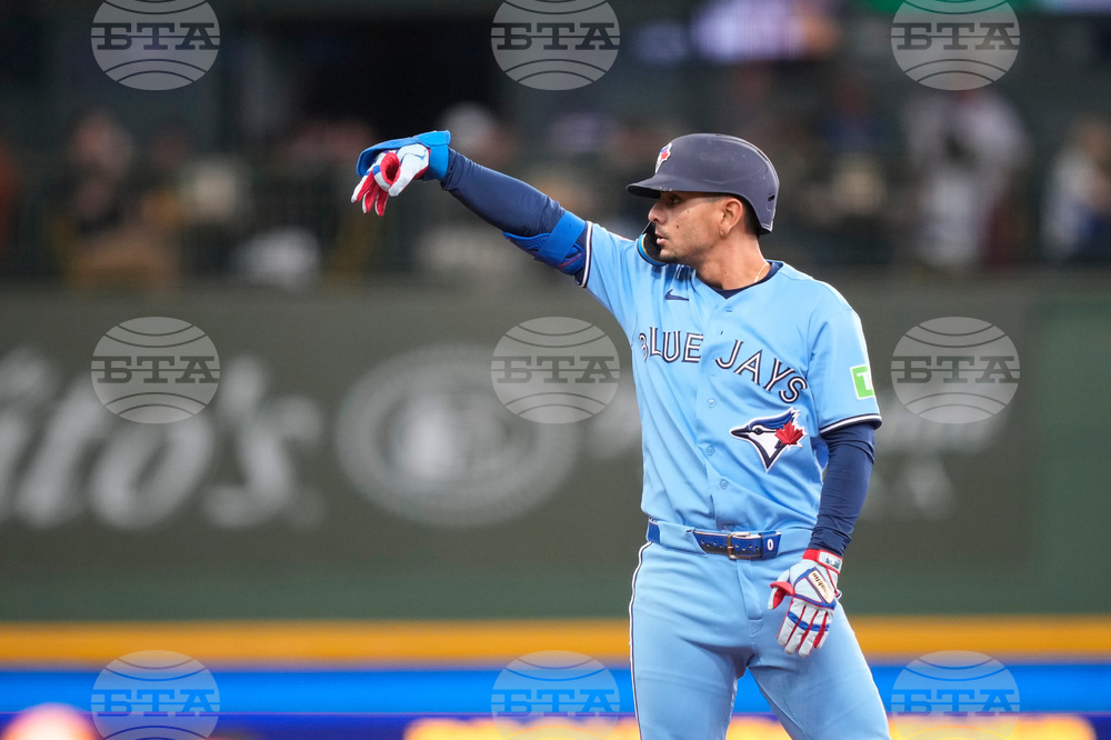 Blue Jays Brewers Baseball