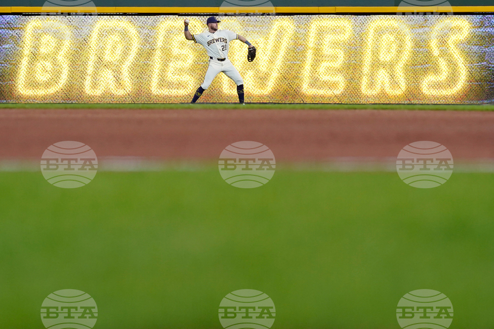 Blue Jays Brewers Baseball