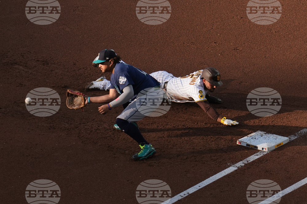 Mariners Padres Baseball