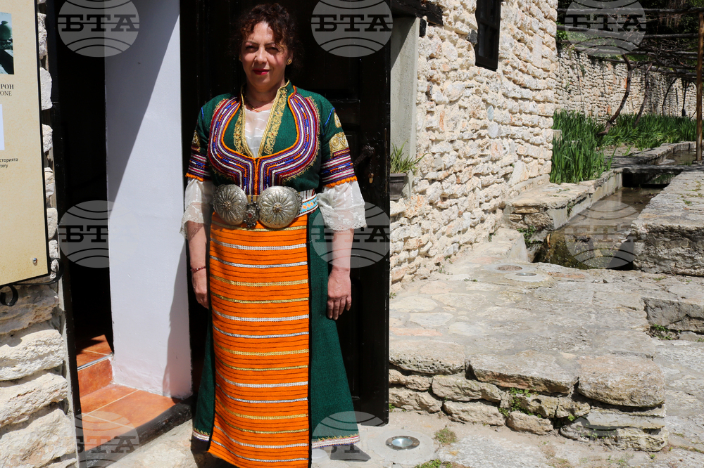 Балчик - Културен център „Двореца“ - шивалня