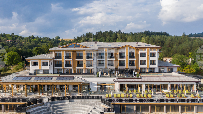 Чуждестранни туристи основно от Румъния, Австрия и Япония посещават хотелски комплекс „Чукара“ край Трявна