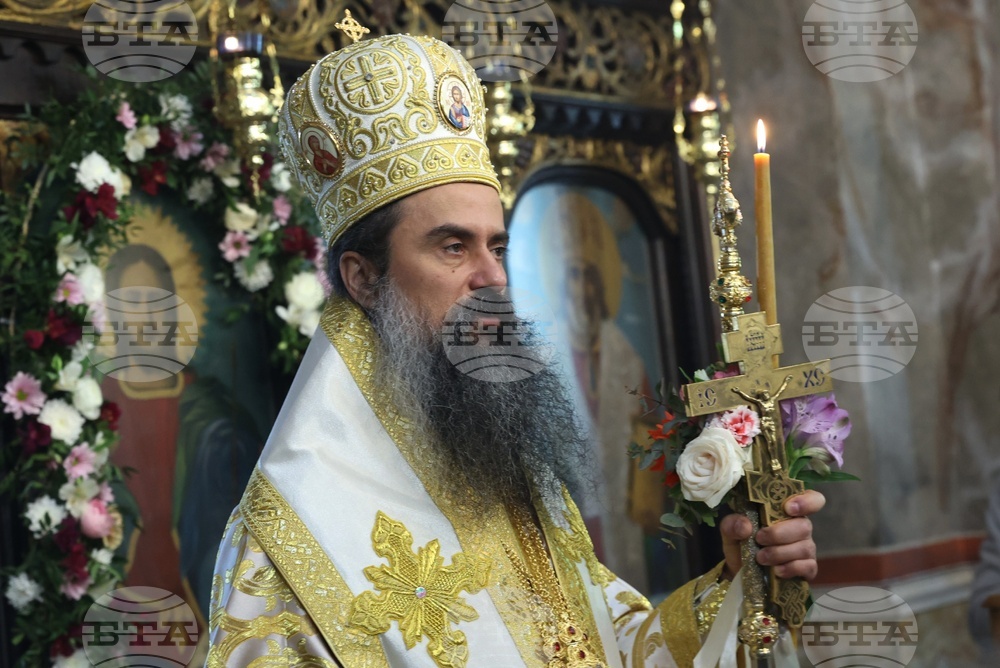 Храм „Св. Богородица - Живоприемни източник“ - Патриарх Даниил - литургия