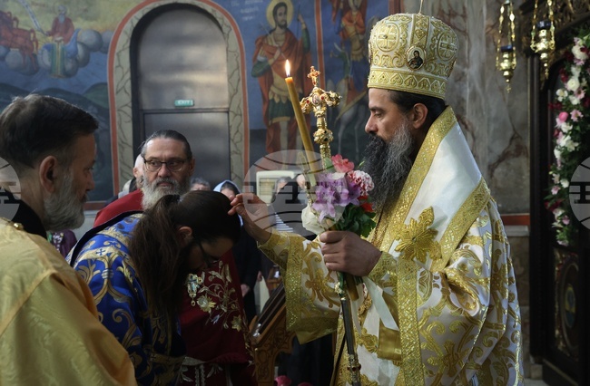 Храм „Св. Богородица - Живоприемни източник“ - Патриарх Даниил - литургия
