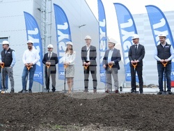 Божурище - Дистрибуционен център на „Юск" (JYSK) - първа копка