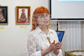 Самоков - Исторически музей - изложба „Висша мода от бабините ракли“