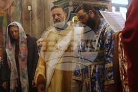 Храм „Св. Богородица - Живоприемни източник“ - литургия