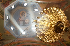 Храм „Св. Богородица - Живоприемни източник“ - литургия