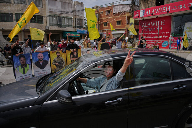 Хиляди ливанци се завръщат по домовете си след влизането в сила на примирието с Израел 