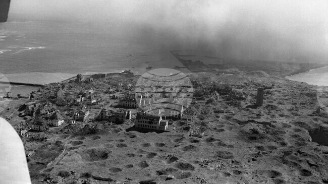 На 18 април 1947 г. британската армия взривява германския остров Хелголанд