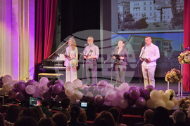 Ловеч - Профилирана езикова гимназия - празник