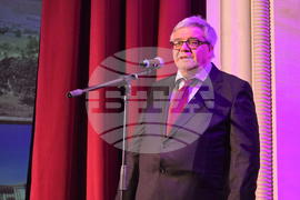 Ловеч - Профилирана езикова гимназия - празник