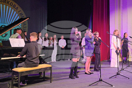 Ловеч - Профилирана езикова гимназия - празник