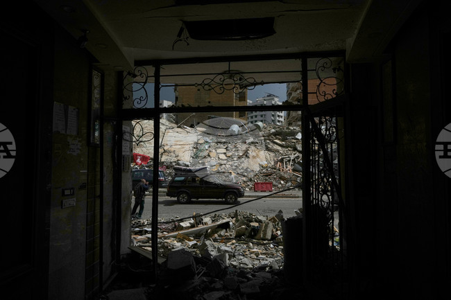 Турция достави 360 тона хуманитарнa помощ в Ливан