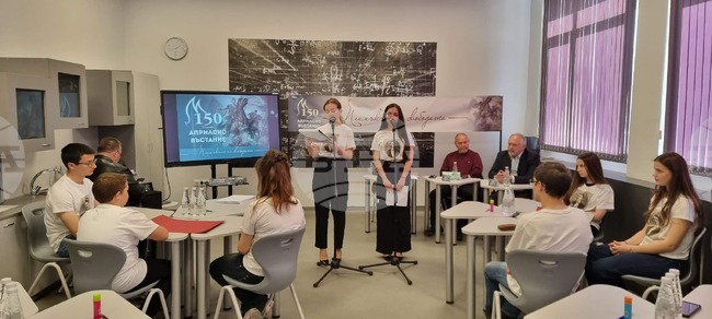 Ученици от Силистра отбелязаха 150 години от Априлското въстание с тематична проява под наслов „Пламъкът на свободата“