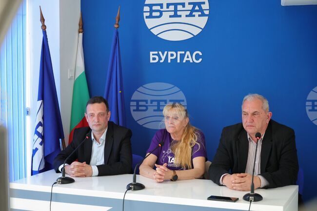 Бургас приема за първи път Международния турнир по информатика за напреднали с участници от 16 държави