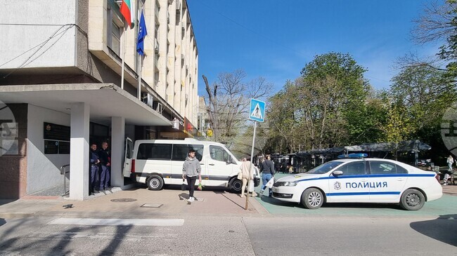 Установени са несъответствия при хартиени бюлетини за парламентарните избори, предназначени за Шуменския избирателен район 