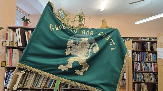 Девет извезани творби ще дари майсторката Елисавета Георгиева по повод 150-годишнината от Априлското въстание