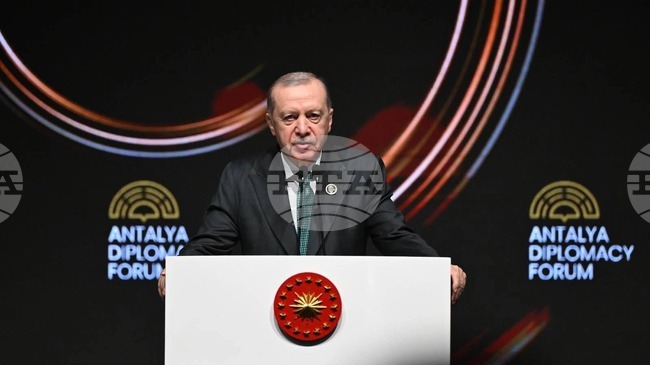 Позицията на Турция в регионалните конфликти, европейската перспектива и предстоящите форуми бяха акцент в речта на Ердоган в Анталия 
