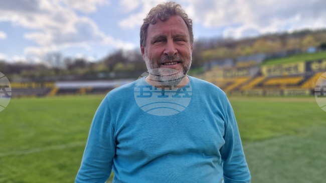 „Потенциалът на Миньор е много по-различен от мястото, което заема и ще гоним категорична победа в мача с Горна Оряховица“, каза Велислав Вуцов