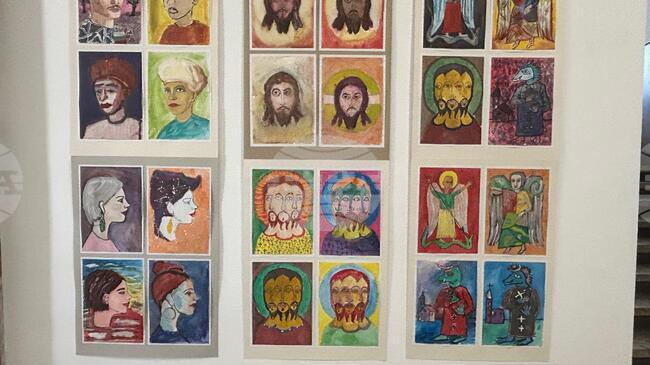 Рисунки на ученици от Карлово бяха представени на изложба в Ротондата на Министерството на образованието и науката