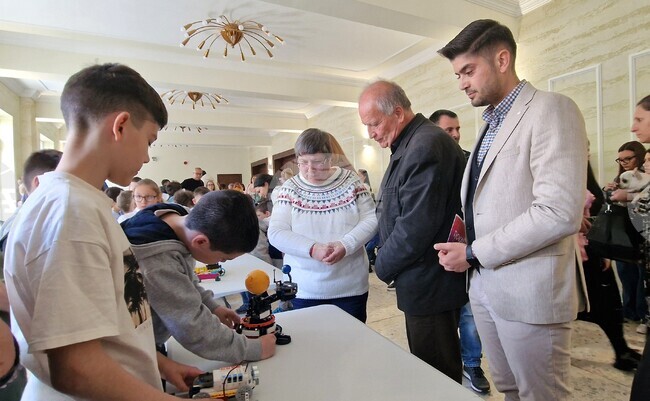 Хасково - конкурс - "Творчество без граници"