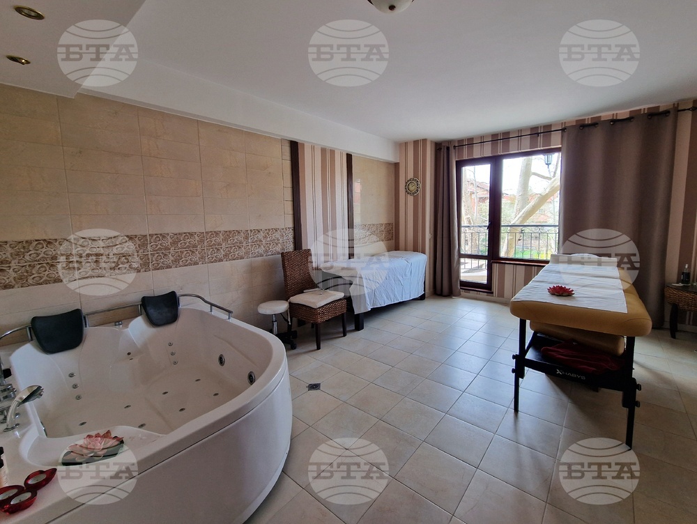 Вършец - хотел „Медикус“ - реновация