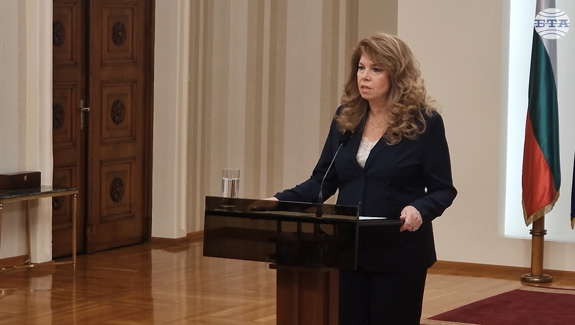 Нека да гласуваме, но да мислим и за деня след изборите, когато ще живеем и ще работим заедно, каза президентът Илияна Йотова