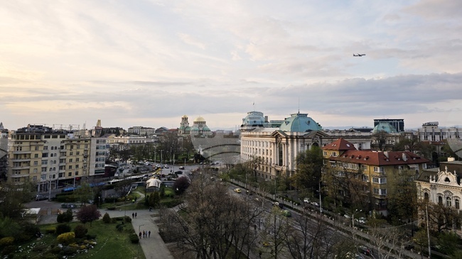 Какво е разпределението на мандатите в 25-и многомандатен избирателен район - София след проведените парламентарни избори