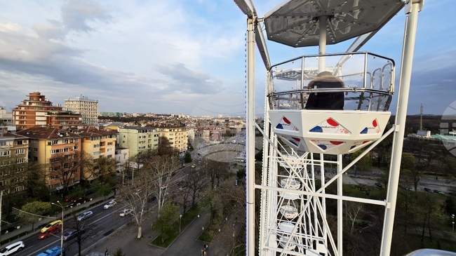 Еврото може да бъде външната принуда за България да подсили институционалната си среда, смята Матеуш Дадей от „Кофас“ 