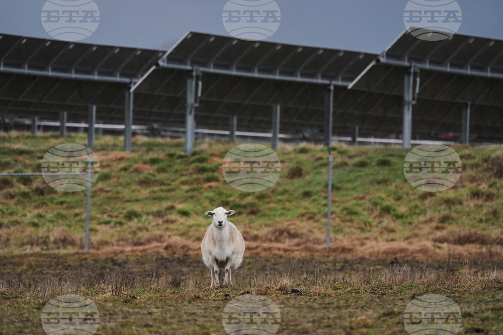 APTOPIX Climate Solar Energy Farmland