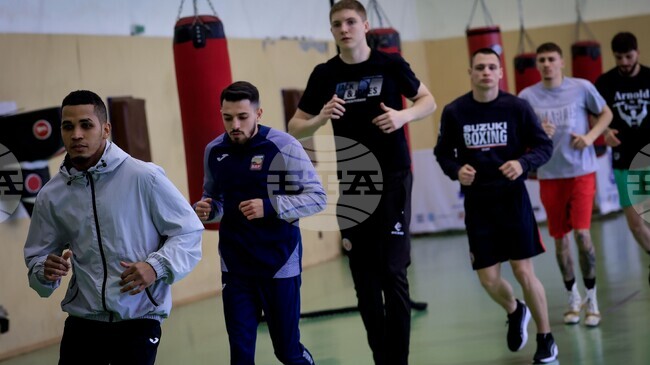 Боксьорите ни заминаха с високи амбиции за Световната купа в Бразилия