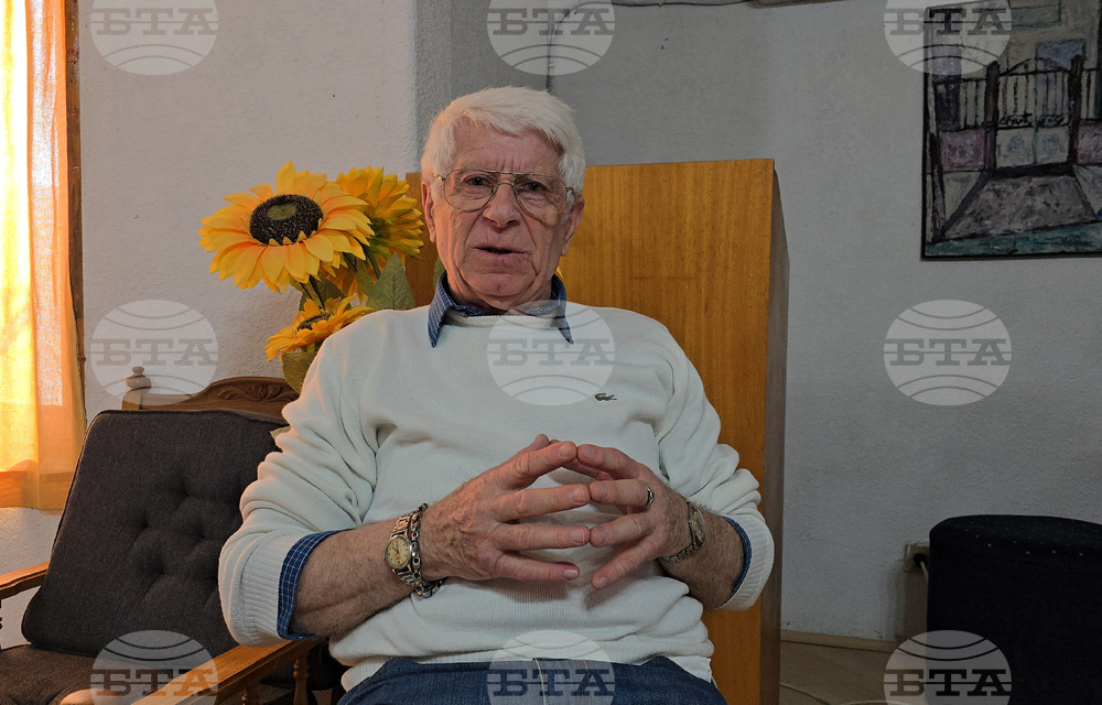 Ловеч - Борислав Костов - книга - представяне