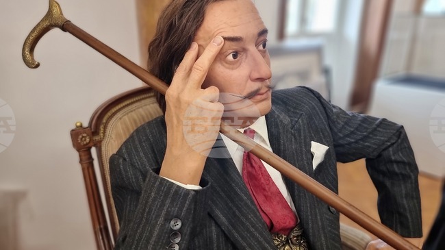 Над 300 творби на Салвадор Дали ще бъдат показани в Перник