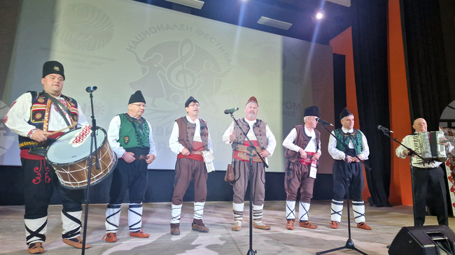 Любовта към българския фолклор събра в Търговище над 700 изпълнители в Първия национален фестивал „Живи корени“