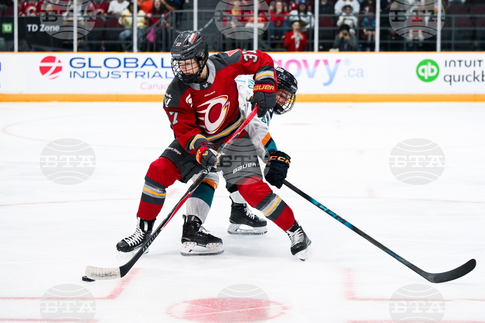 PWHL Sirens Charge Hockey