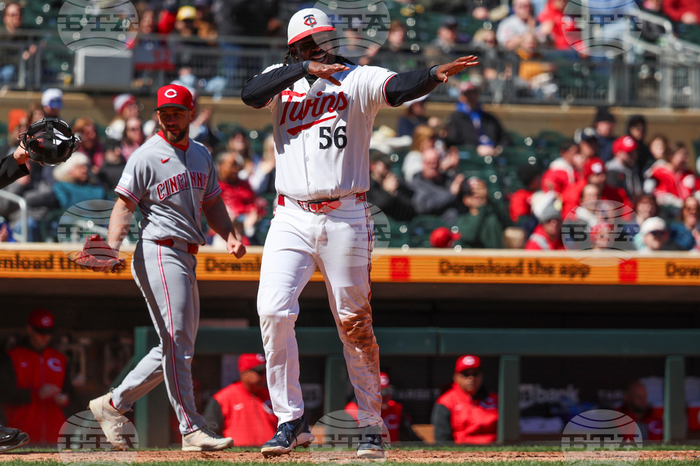 Reds Twins Baseball