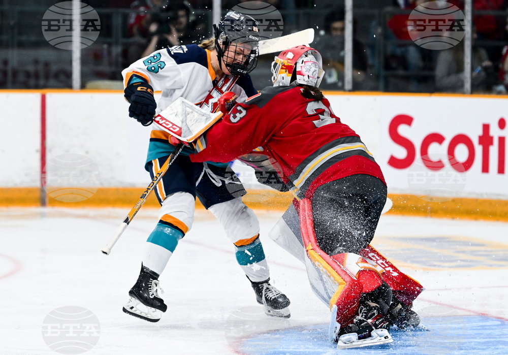 PWHL Sirens Charge Hockey