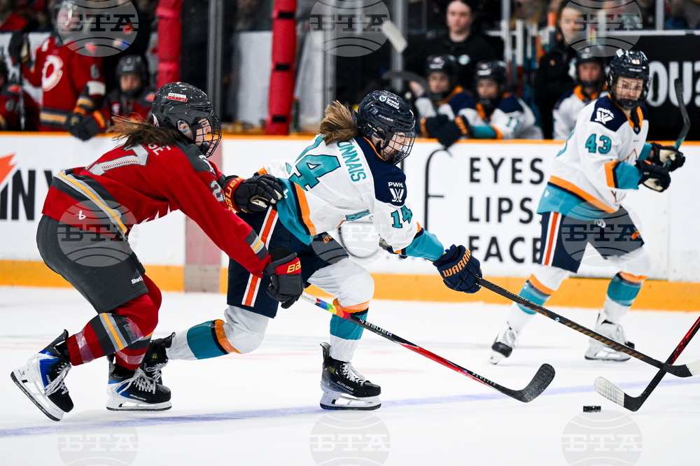 PWHL Sirens Charge Hockey