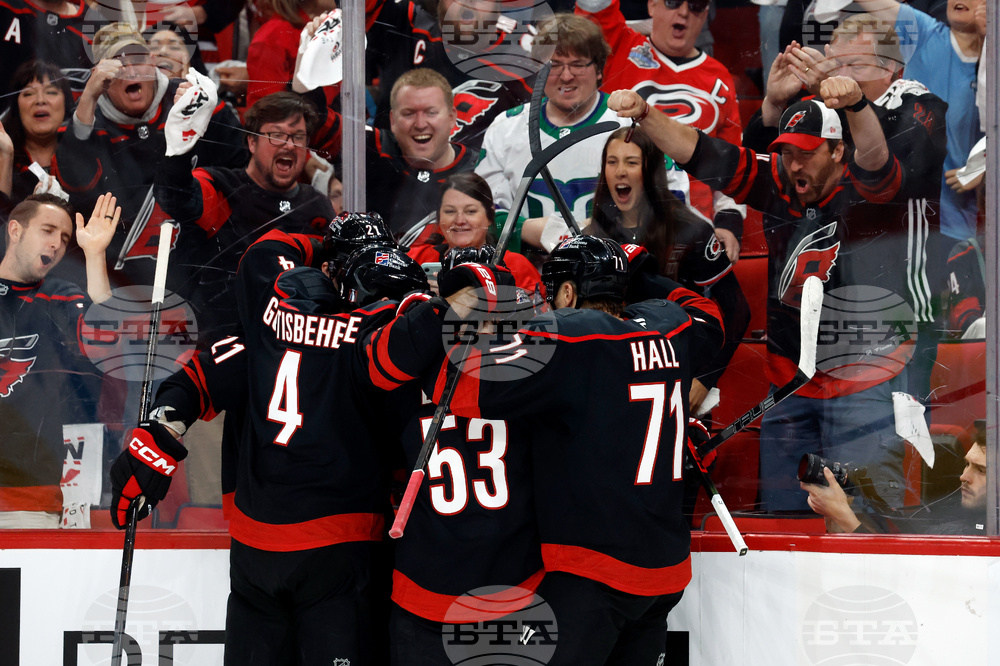 Senators Hurricanes Hockey