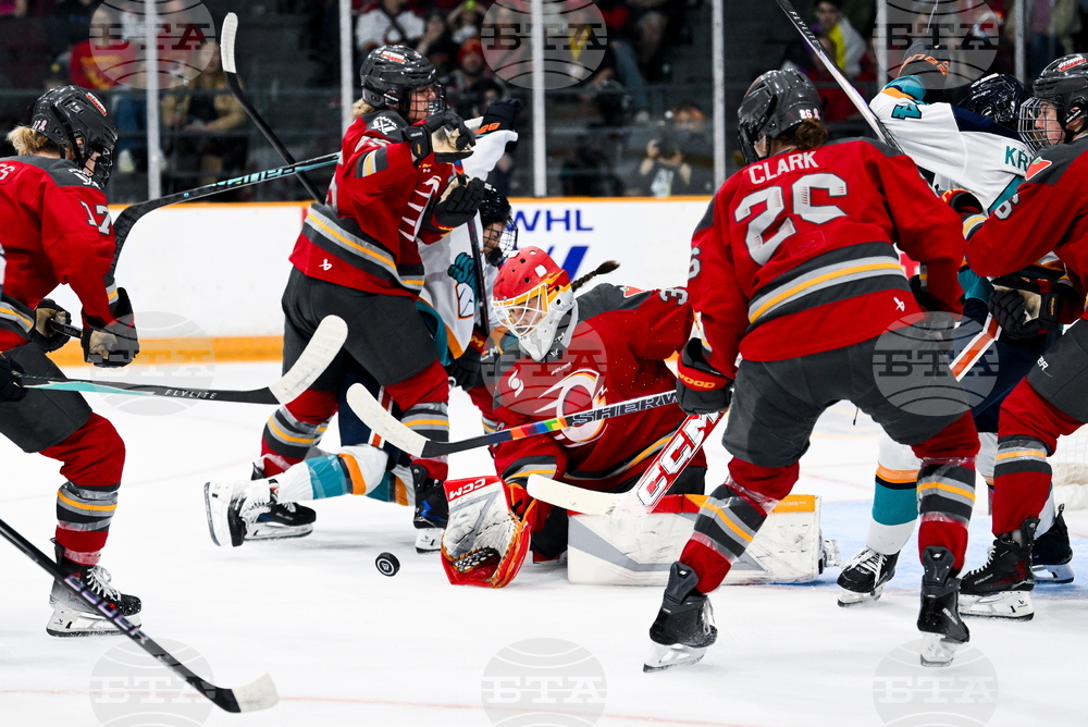 PWHL Sirens Charge Hockey