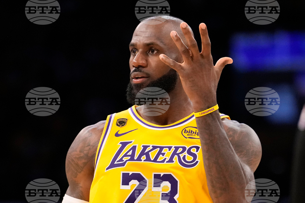 Rockets Lakers Basketball