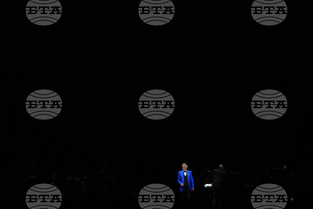 APTOPIX Mexico Bocelli