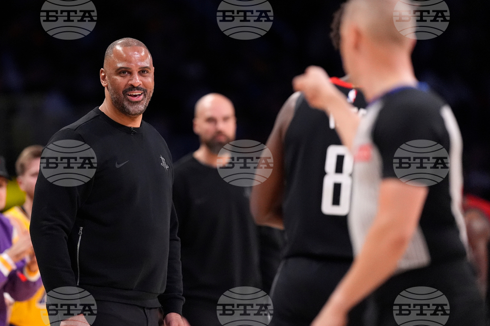 Rockets Lakers Basketball