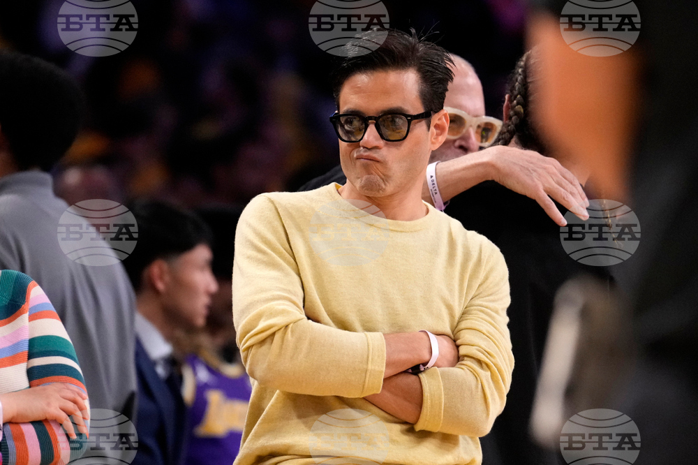 Rockets Lakers Basketball