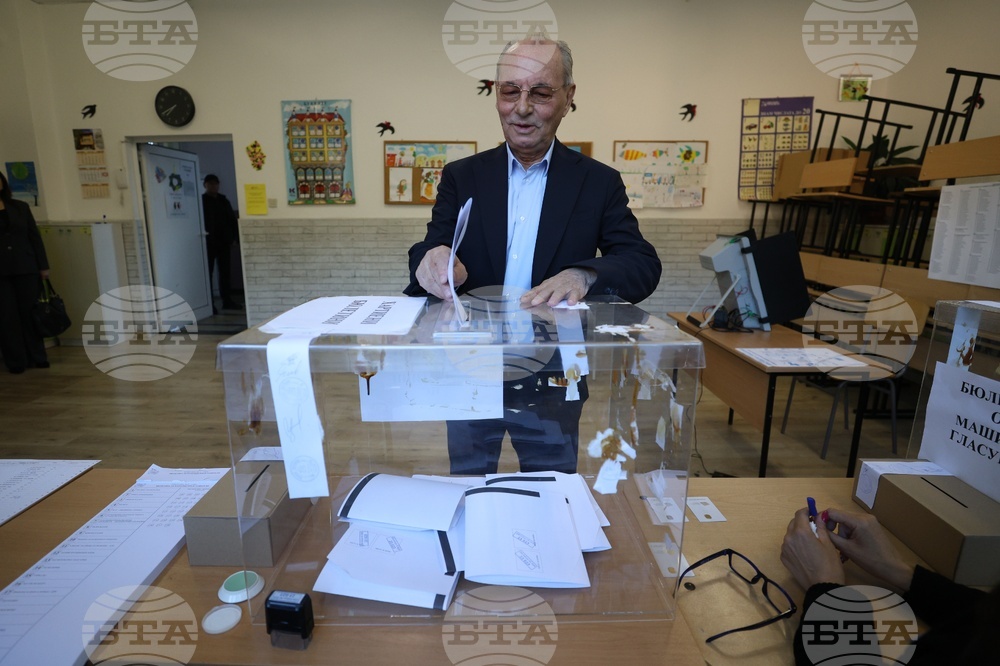 Парламентарни избори - Ахмед Доган - гласуване