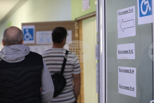 Изборният ден в 24-ти МИР в София започна нормално