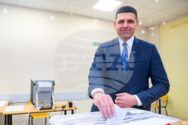 Парламентарни избори - Ивайло Мирчев - гласуване