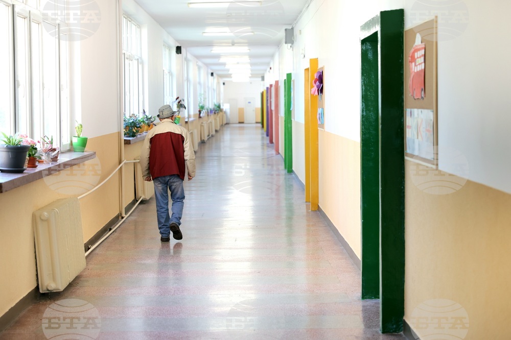 Парламентарни избори - 95 СУ “Проф. Иван Шишманов“ гласуване