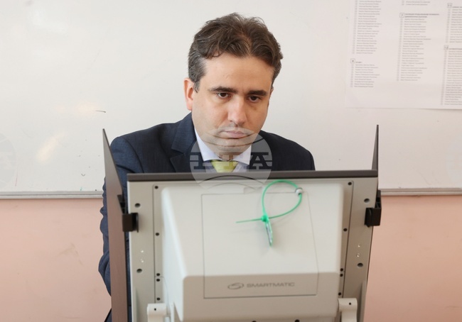 Парламентарни избори - Божидар Божанов - гласуване