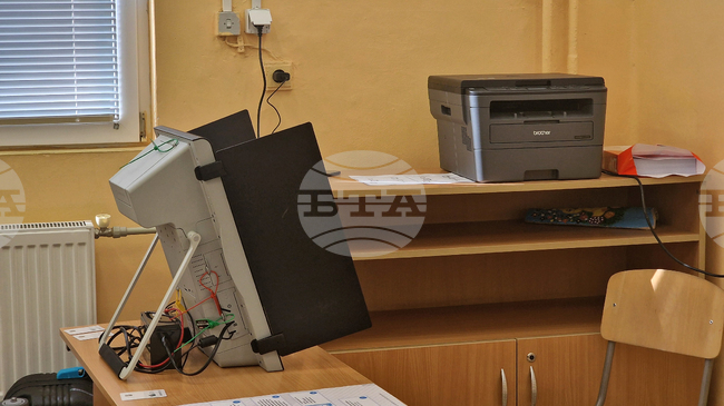 Преустановено е машинното гласуване в отделни секции в Разградско заради технически проблеми